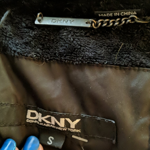 Donna Karan New York down parka with faux fur trim - Picture 6 of 7